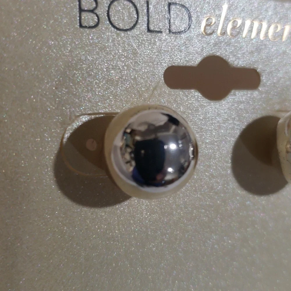 BOLD elements Elegant Silver Classic Ball Stud Earrings - Women Fashion Jewelry